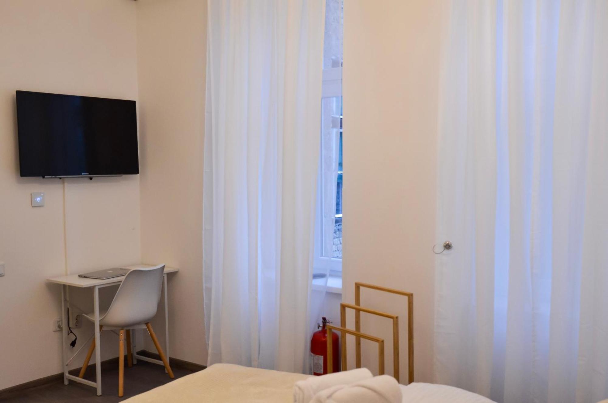 Main Street Retreat Apartment With Free Parking SJJ Exteriör bild